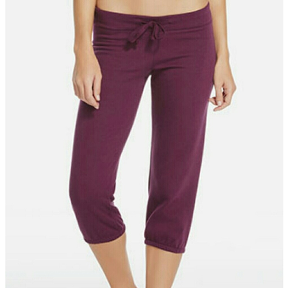 Maroon cropped sweatpants